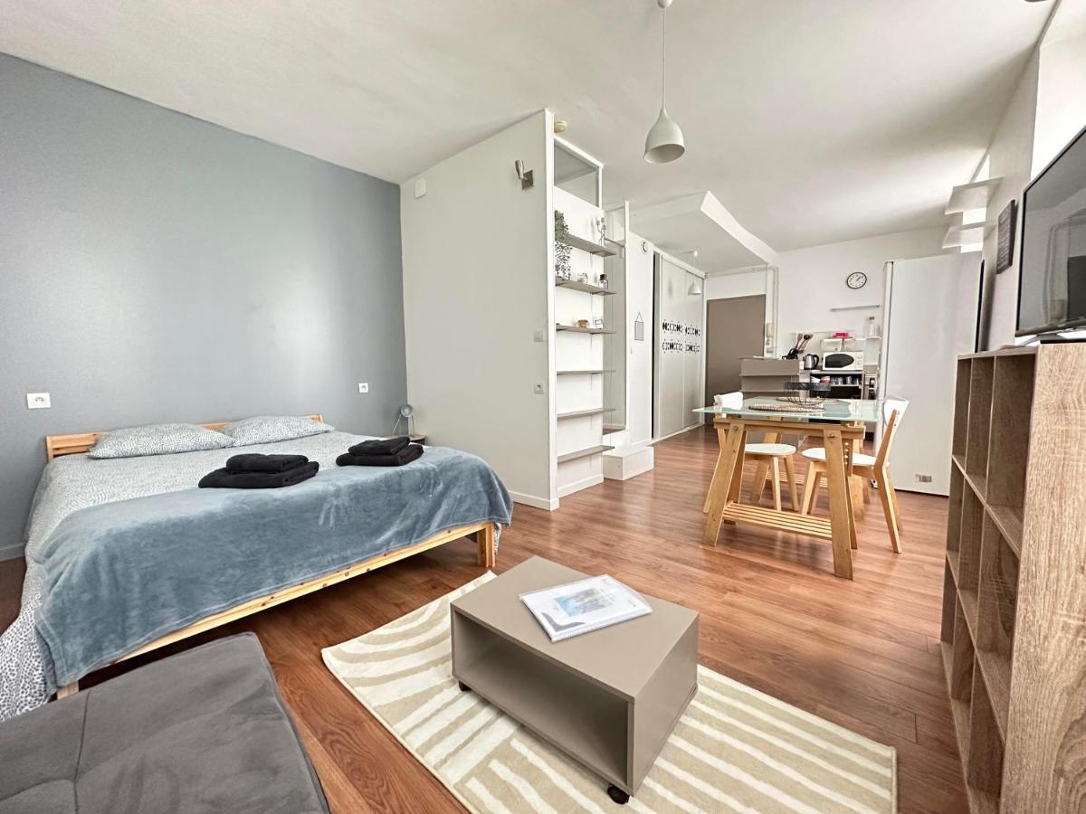 Studio Green Velvet Apartment Laon Bagian luar foto